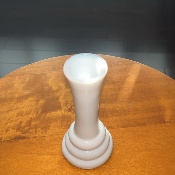 Vintage Randall White Milk Glass Beehive Bud Vase 6" Tall. Two for sale. - Picture 3 of 5